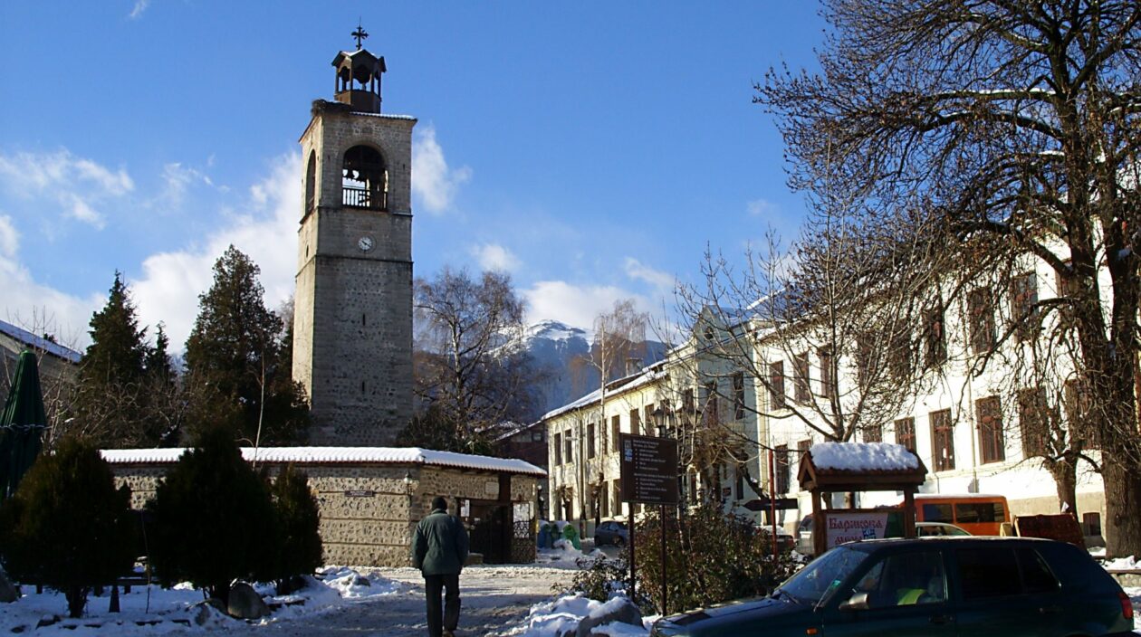 Church Holy Trinity during winter | Lucky Bansko