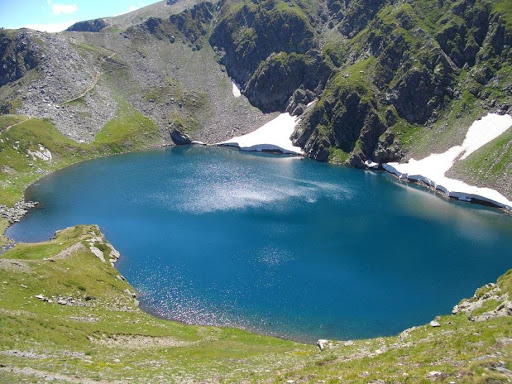 Picnic at The Eye Lake