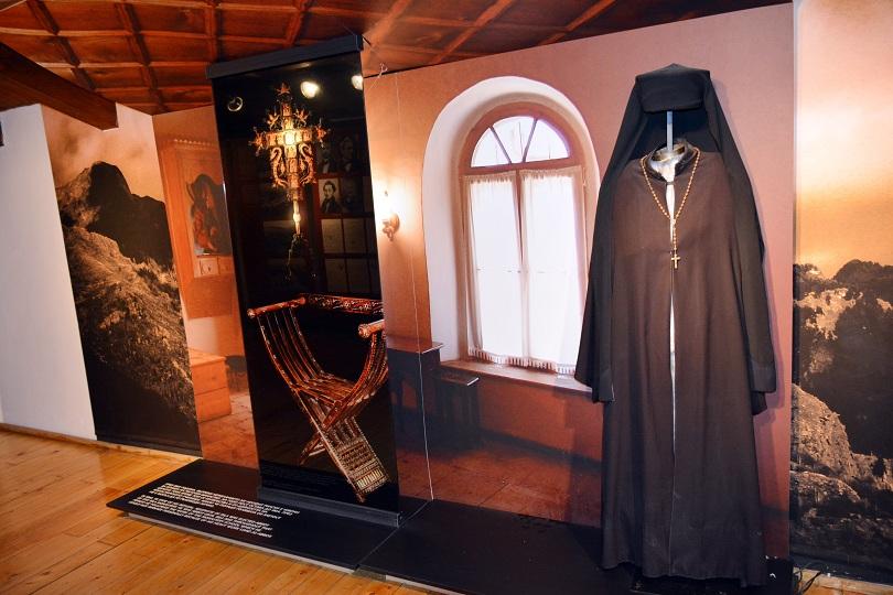 Personal belongings at the Neofit Rilski Museum in Bansko